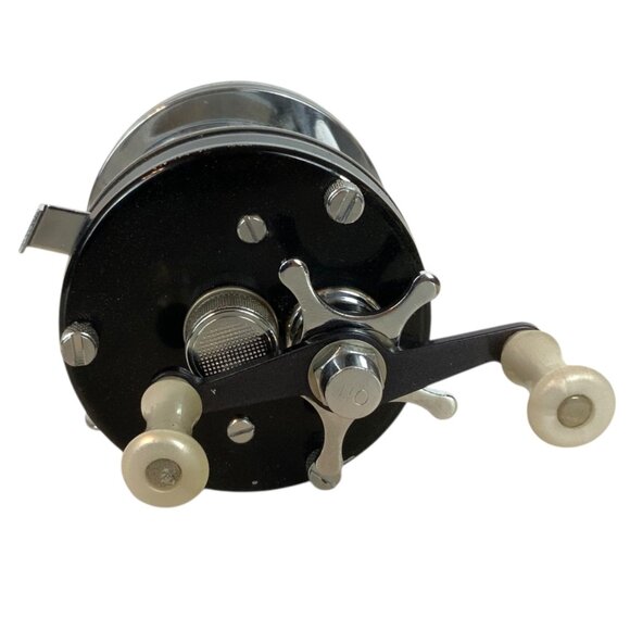 Vintage ABU Sweden Ambassadeur 5000C Fishing Reel Black Chrome - Picture 2 of 11